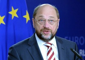 Schulz: Speklasyonlar AB yi Tehlike Sokuyor