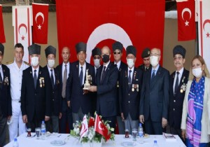 Tatar :Türkiye’nin garantörlüğünden ve Türk Silahlı Kuvvetleri’nin adadaki varlığından vazgeçmeyeceğiz.
