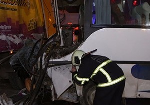 Adana da Trafik Kazas 15 Yaral