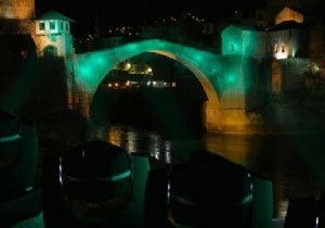 Mostar Kprs, Halep in Iklandrld!