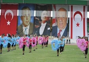 Lefkoa Atatrk Stadyumunda Muhteem Kutlama