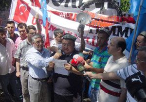 Urumi deki olaylar, Yl Dnmnde Protesto Edildi