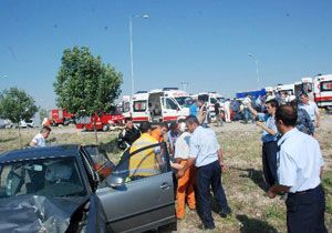 Konya da Trafik Kazas: 5 i Asker 6 Kii Yaraland