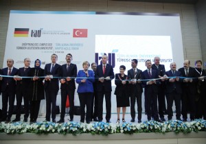 Erdoğan ve Almanya Başbakanı Merkel, Türk–Alman Üniversitesi yeni binalarının açılış törenini yaptılar