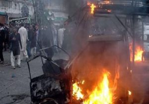 Pakistan da Korkun Kaza: 17 l, 7 Yaral