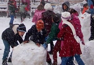 Yurt Genelinde Birok lde Eitime Kar Molas Verildi
