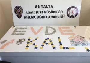 Antalya da Korona ya Ramen Kumar Oynayanlara Polis Baskn