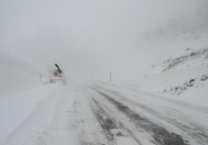 Youn Kar Ya Antalya-Konya Yolunu Kapatt