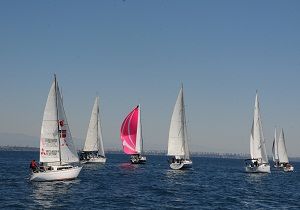 Antalyada Bahar Turnuvas Yelken Yarlar