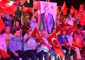 Antalya da Demokrasi Nbeti Kald Yerden Devam Ediyor