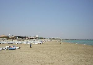 Gazimausa Belediyesi nden Plaj Aklamas