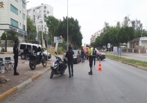 Antalya Polisi Tam Kapanmayla İlgili Sıkı Denetimleri Sürdürüyor