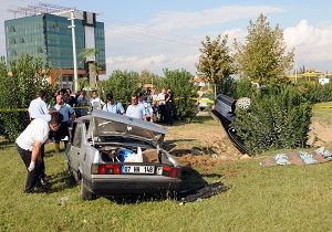 Antalyada Trafik Kazas: 1 l, 1 Yaral