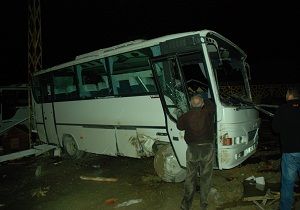 Manavgat ta Trafik Kazas: 15 Yaral