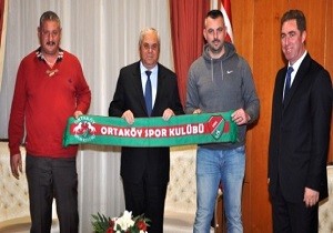 Başbakan Yorgancıoğlu, Ortaköy Spor Kulübü Heyetiyle Görüştü