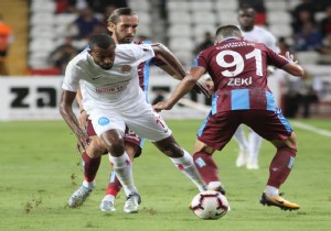 Antalyaspor Sahasında Trabzonspor la Berabere Kaldı