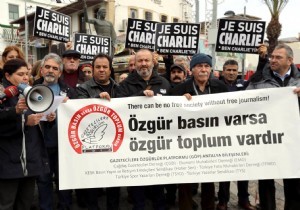 Antalyalı Gazeteciler Basın Özgürlüğü İstedi