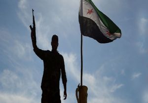 Suriyeli Muhalifler hava ss ele geirdi
