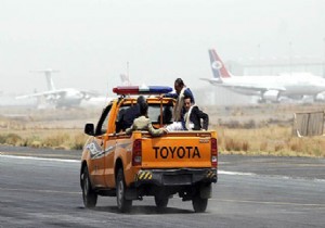 Yemen deki Reyan Havaalan El-Kaide nin Elinde