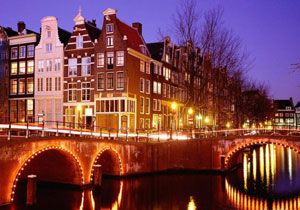 Hollanda daki Karamanllar Amsterdam da Buluacak