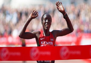 Kenya ve Etiyopyal Atletlerin Maraton Baars