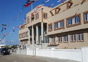 Trkiye den Somali ye Kadn Doum Hastanesi