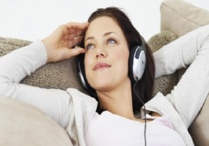Mzik Dinlemek Ac Hissini Azaltyor mu?