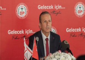 KKTC de DP Genel Bakan Ataoludan Hkmete  Maskaralk  Eletirisi