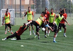 Adanaspor Sralamadaki Yerini Korumak stiyor