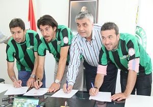 Akhisar Belediyespor  Transferde 3 Oyuncu le Anlat