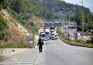 Antalya - Kemer Karayolu nda pheli LPG Tank Trafii Durdurdu