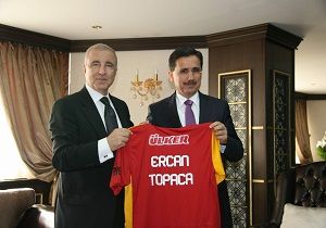 Galatasaray Bakan Aysal, Kocaeli Valisi Topaca y Ziyaret Etti 