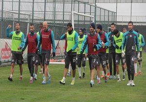 aykur Rizespor, Evinde alyor