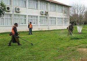 Gazimausa Belediyesinden Yar Yl Tatili  Temizlii