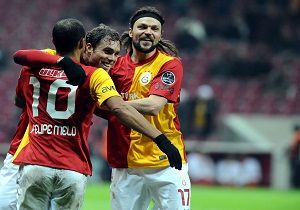 Galatasaraya Karabkte Sevgi Gsterisi
