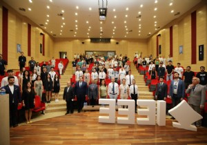 AKD  de  IEEE Akdeniz FutureFest Zirvesi