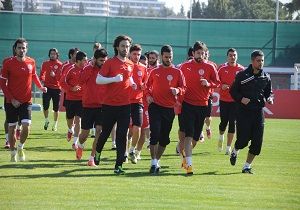 Medical Park Antalyaspor da Emre ve Tita Sevinci