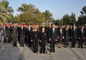 Kurucu Cumhurbakan Denkta n Mezarnda 15 Kasm Treni