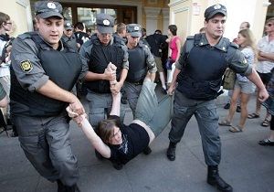 Rusyada zinsiz Protesto Gsterisine Polis Mdahalesi