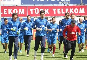 Trabzonsporda Gne Futbolcular Sk Sk Uyard