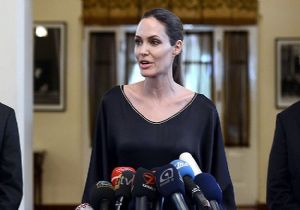 Angelina Jolie : Trk hkmetine teekkr ediyorum