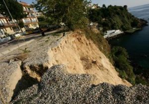 Antalya Falezlerdeki Gk Tehlikesi