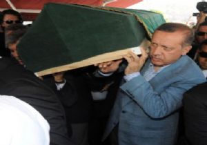 Gl ve Erdoan Tabuta Birlikte Omuz Verdi 