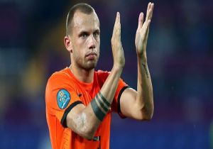 Fenerbahe de gndem Heitinga 