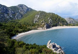 Olympos ta Gece 22.00 den Sonra Sahile Gitmek Yasak! 