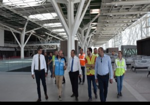 Bakan Ataoğlu, yapımı süren yeni Ercan Havalimanı’nın Çalışmalarını İnceledi